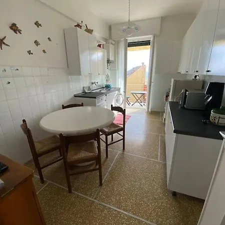 A Sturla Citra 010025-lt-2437 Genua